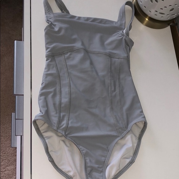 Yumiko Other - Collections by Claudia Leotard (CH-XL)